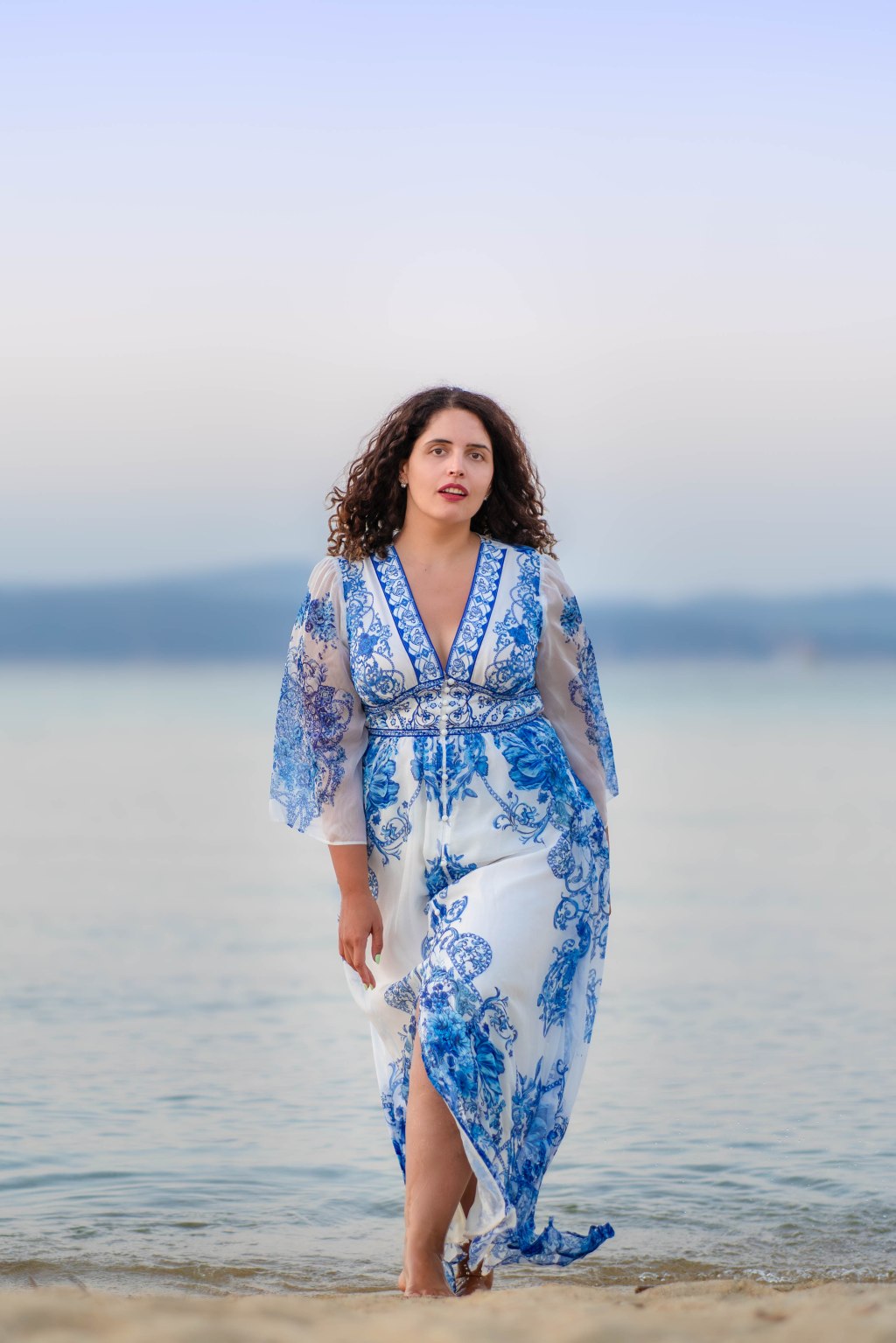 Мария – портретна фотосесия на брега на&nbsp;морето